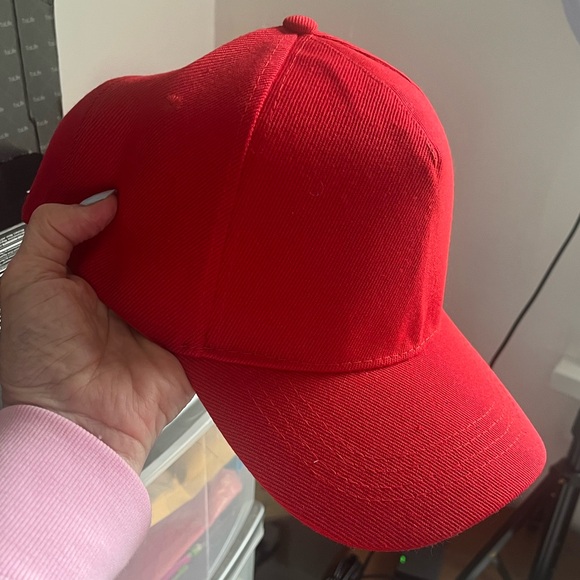 Red Hat Adult Adjustable Baseball Cap NWT - Picture 5 of 5